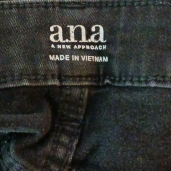 ANA A New Approach Jeans Black Denim Distressed Skinny Ankle Womens Size 12 - Picture 7 of 9